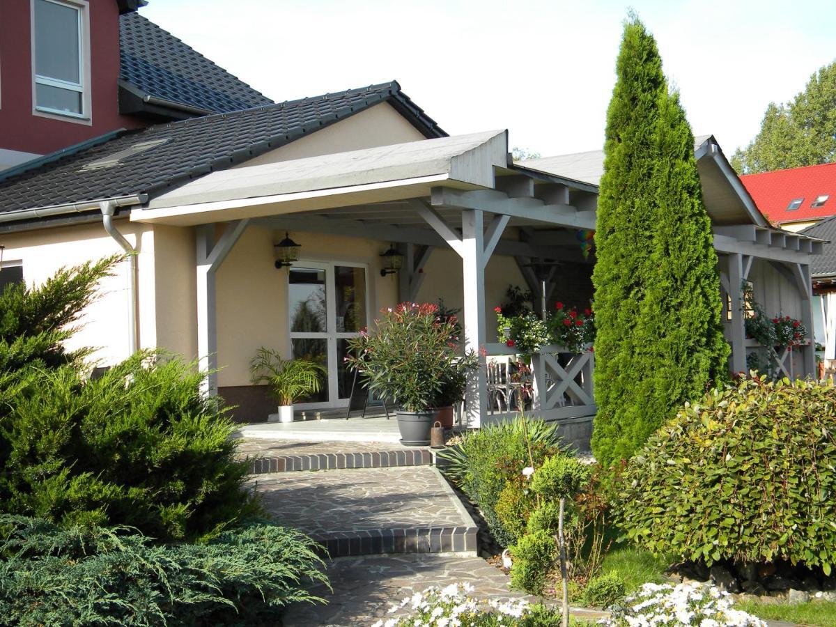 Gasthaus Ela Hotel Dahlewitz Kültér fotó